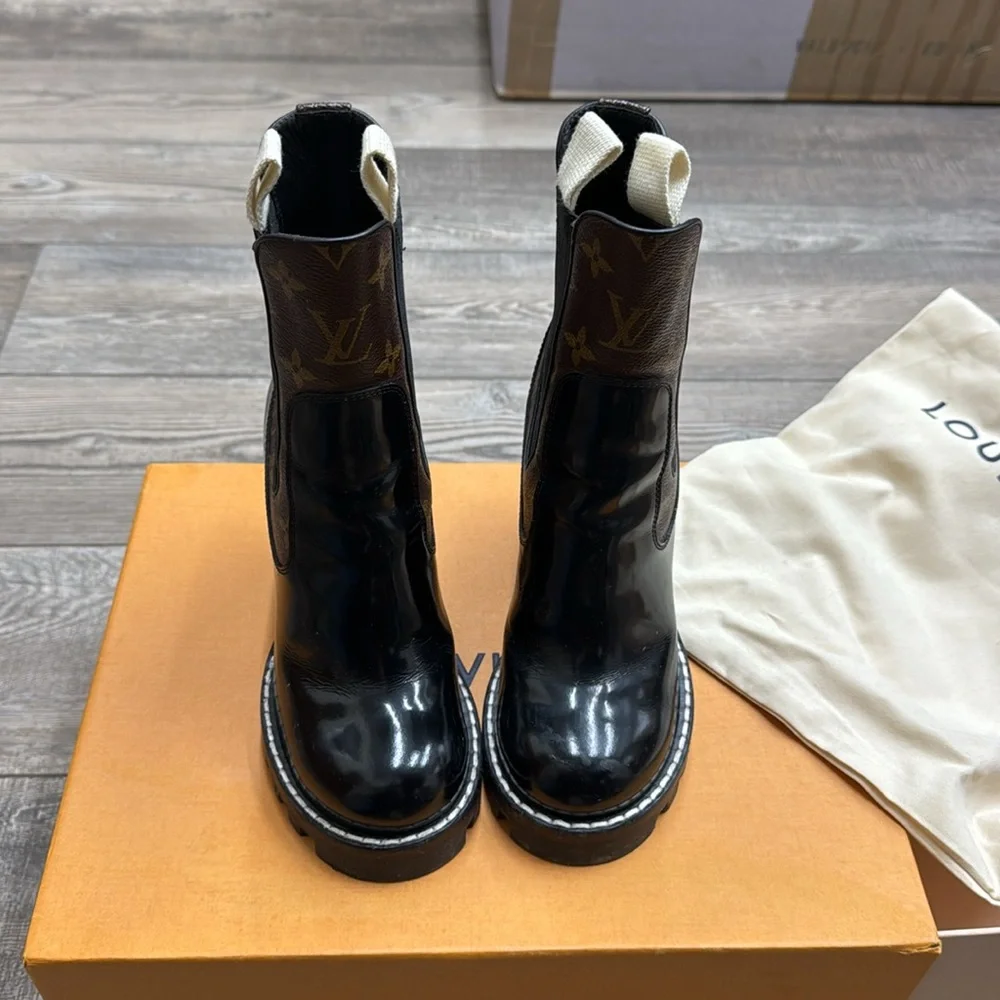 Louis Vuitton Monogram Star Trail Boots - Picture 2 of 7
